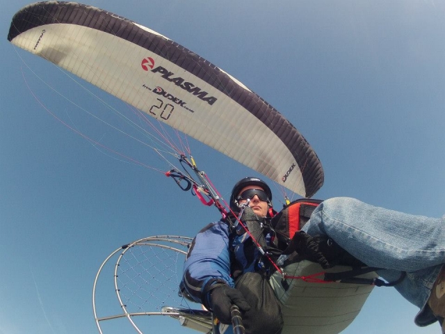  Volare in paramotore 